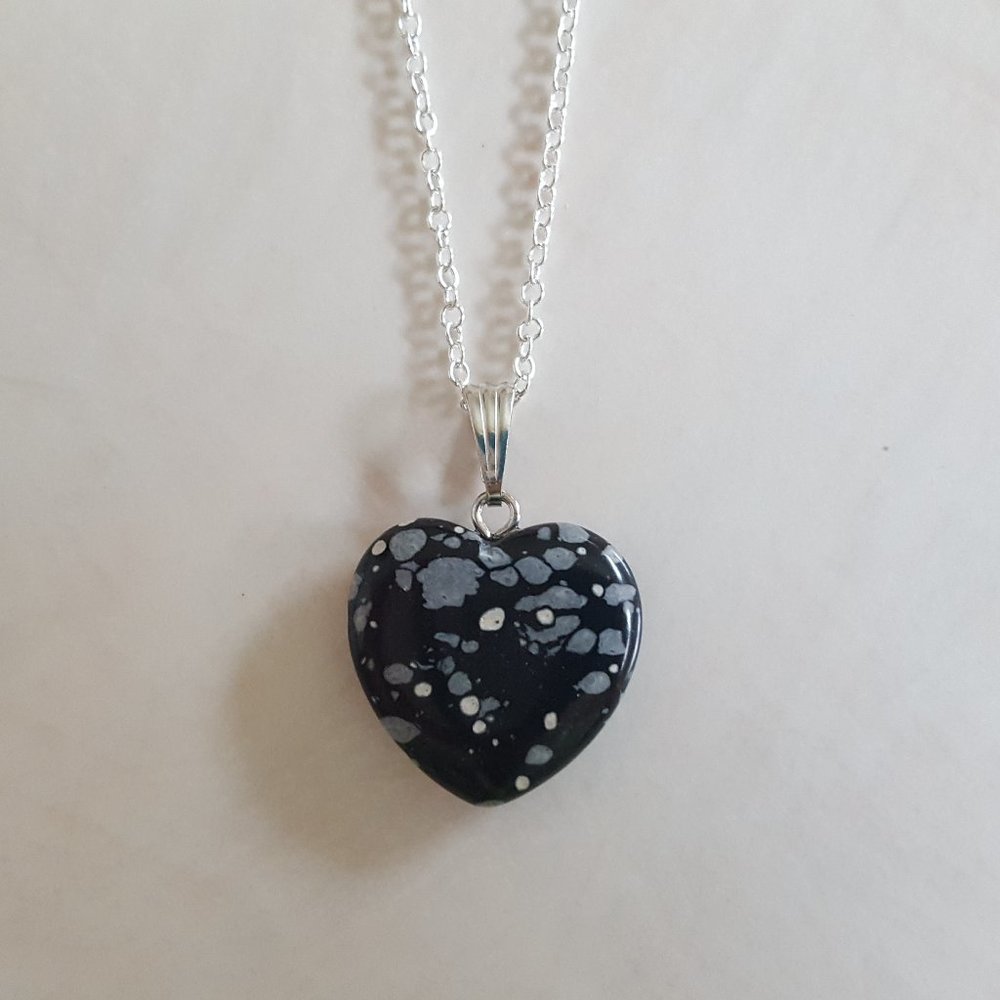 NWOT .925 Silver Snowflake Obsidian Necklace